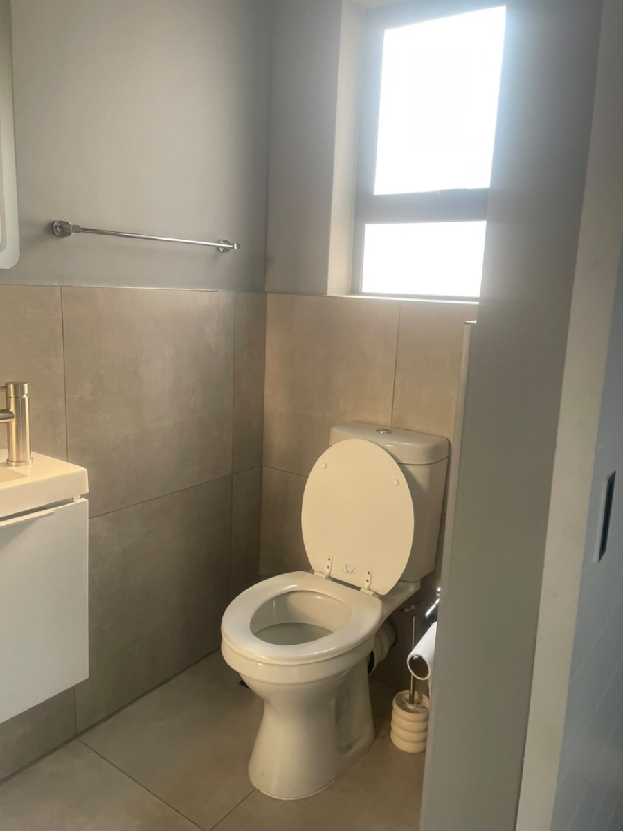 To Let 3 Bedroom Property for Rent in Glen Austin Gauteng
