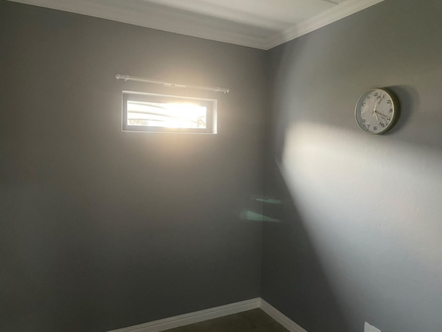 To Let 3 Bedroom Property for Rent in Glen Austin Gauteng