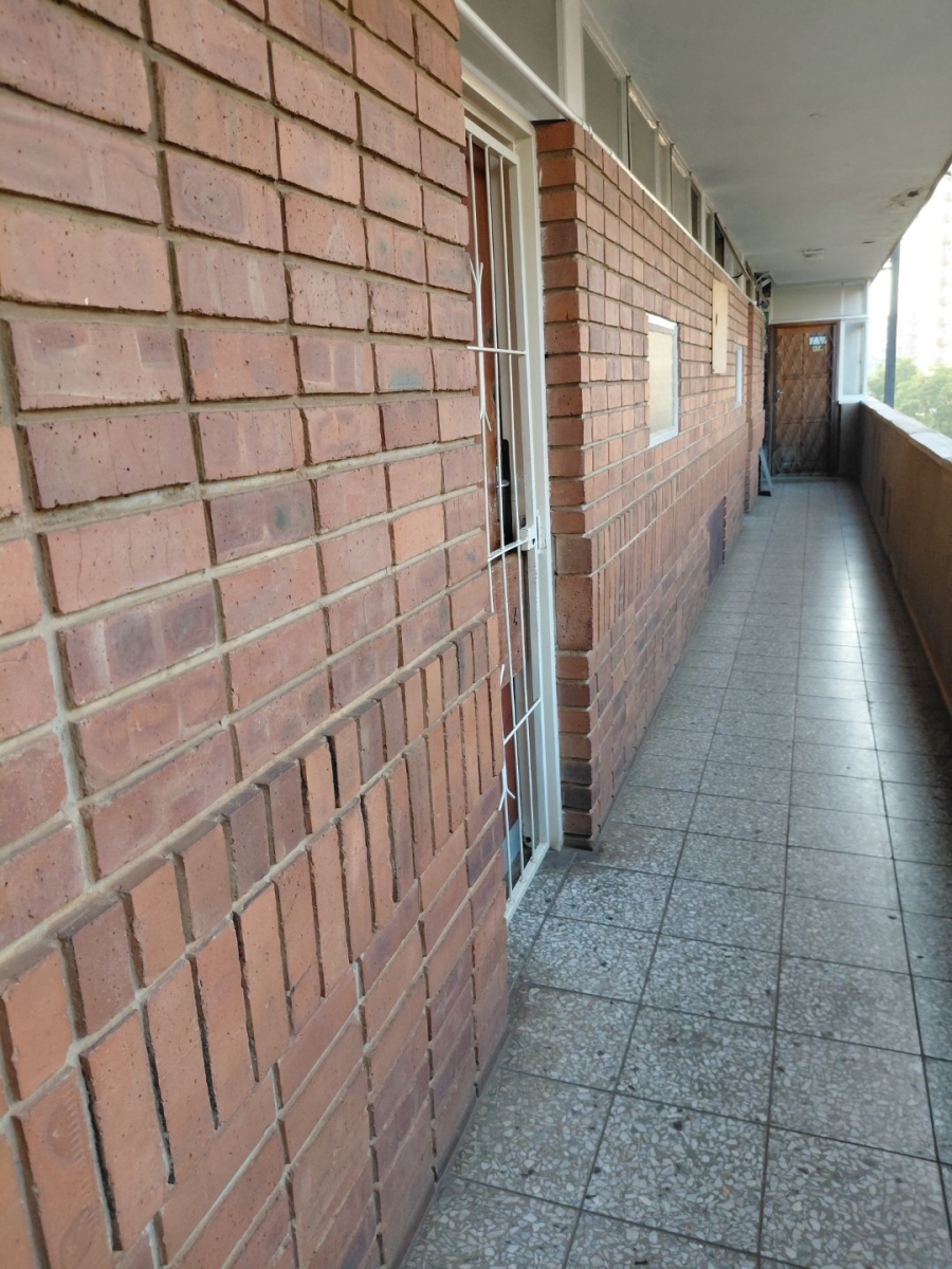 1 Bedroom Property for Sale in Pretoria Gauteng