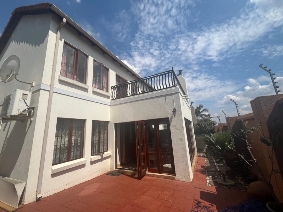 3 Bedroom Property for Sale in Boardwalk Villas Gauteng