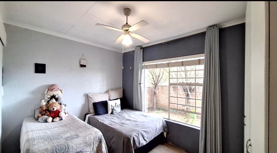  Bedroom Property for Sale in Kengies Gauteng