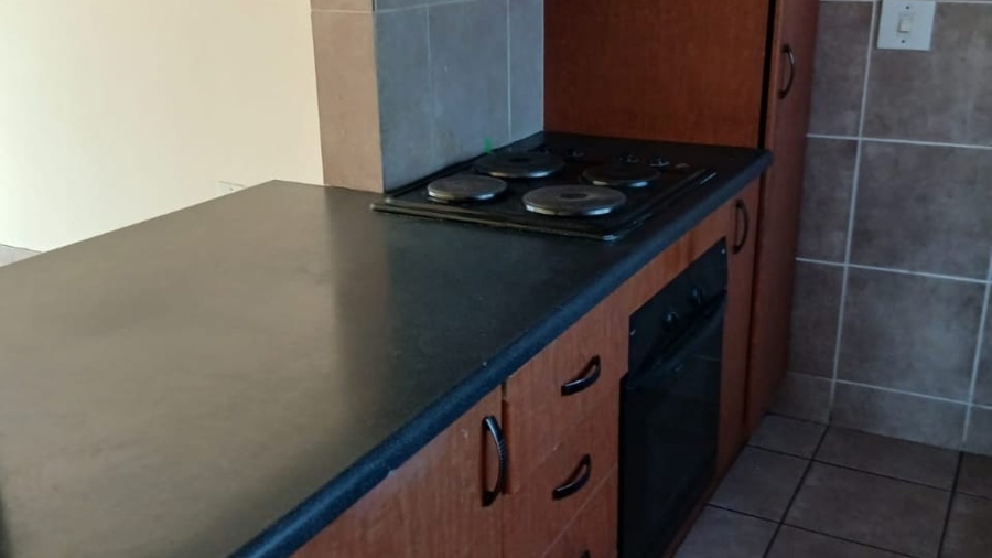 2 Bedroom Property for Sale in Birchleigh Gauteng
