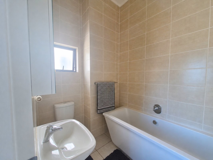 2 Bedroom Property for Sale in Linbro Park Gauteng