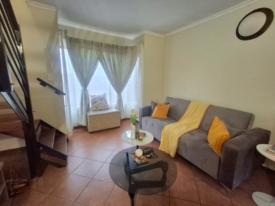 2 Bedroom Property for Sale in Montana Tuine Gauteng