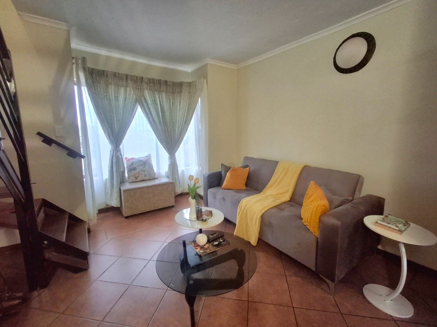 2 Bedroom Property for Sale in Montana Tuine Gauteng