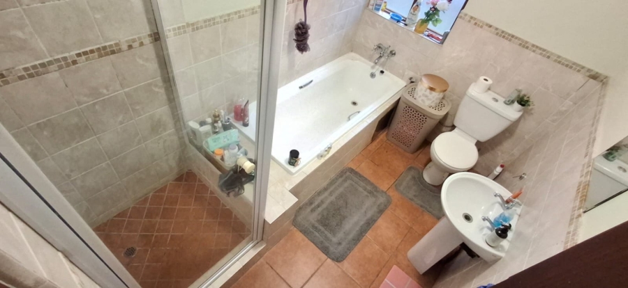 2 Bedroom Property for Sale in Montana Tuine Gauteng