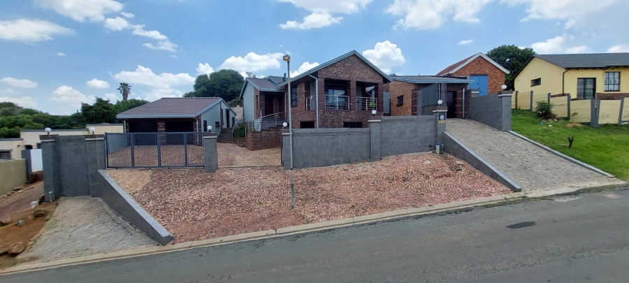 3 Bedroom Property for Sale in Naturena Gauteng