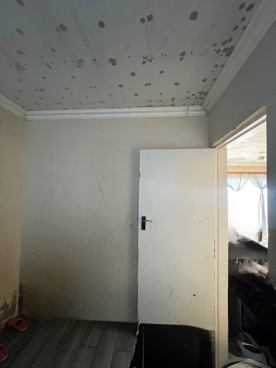  Bedroom Property for Sale in Birch Acres Gauteng