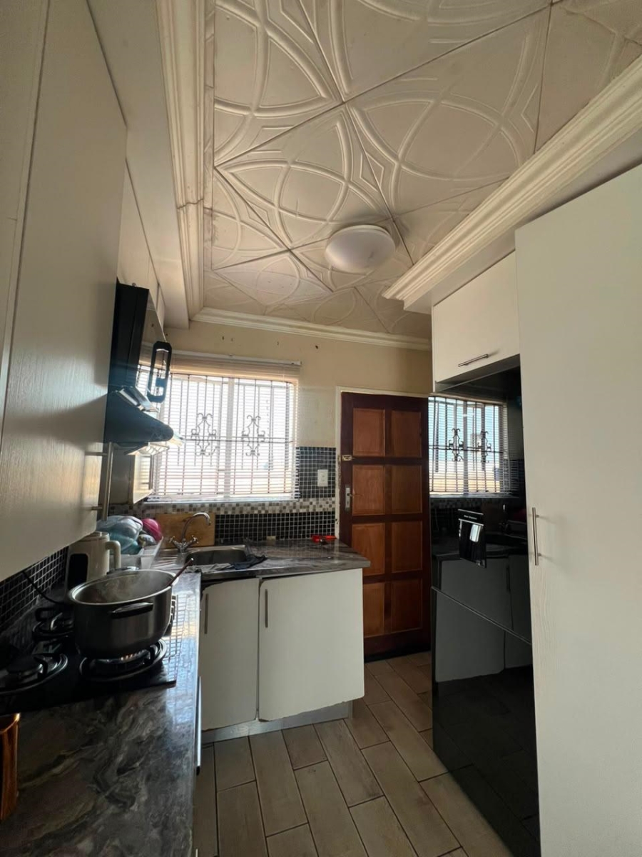  Bedroom Property for Sale in Birch Acres Gauteng