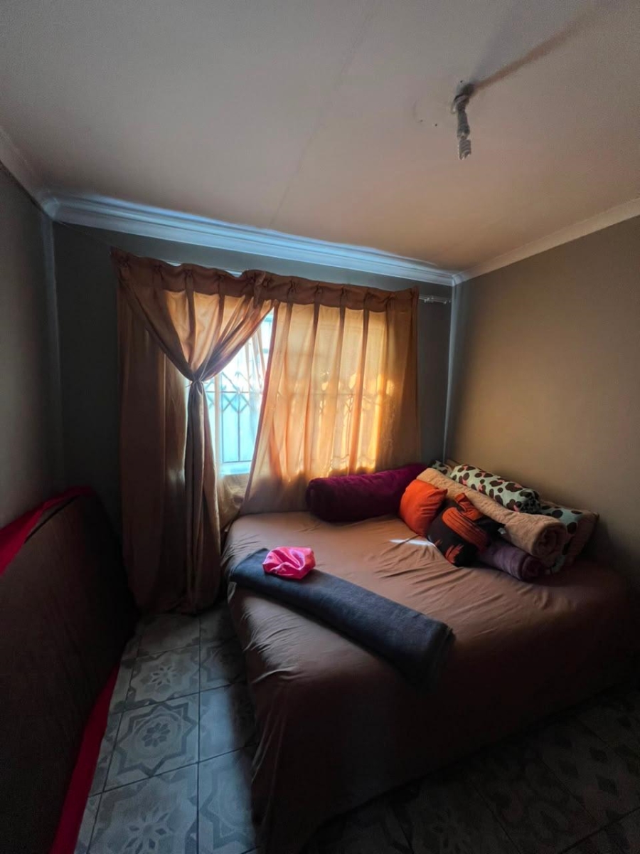  Bedroom Property for Sale in Birch Acres Gauteng