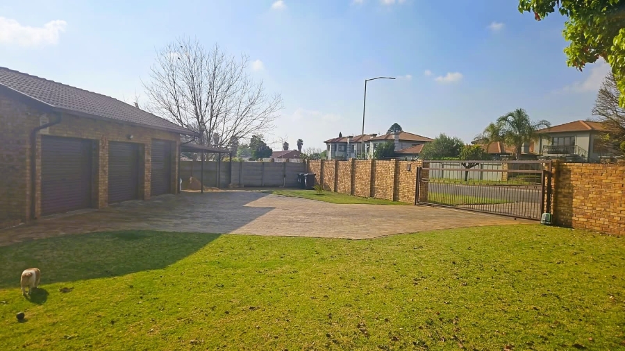  Bedroom Property for Sale in Ferryvale Gauteng