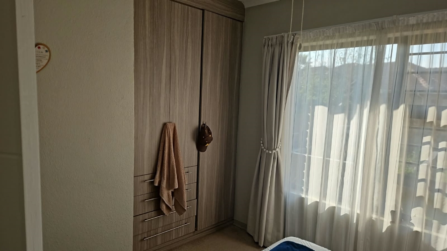  Bedroom Property for Sale in Ferryvale Gauteng