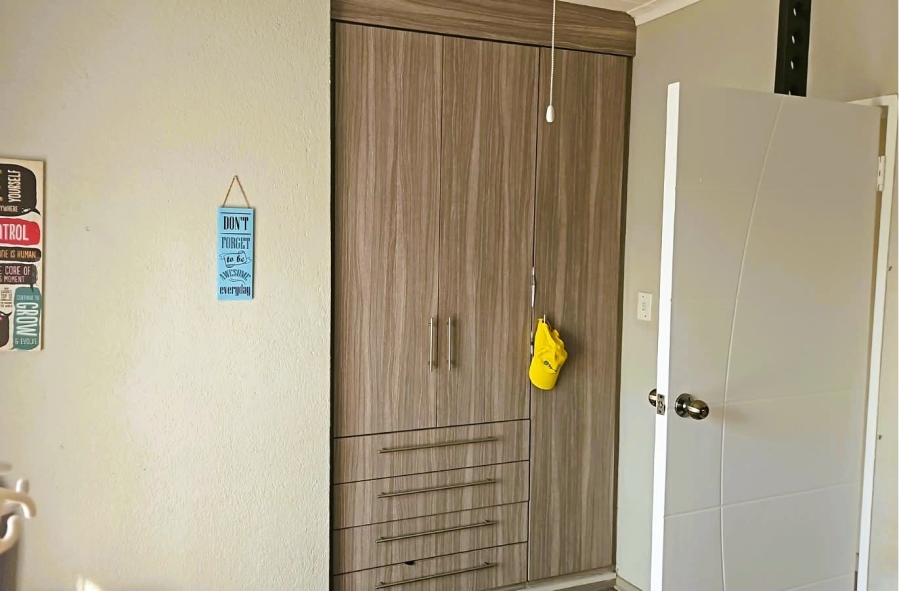  Bedroom Property for Sale in Ferryvale Gauteng
