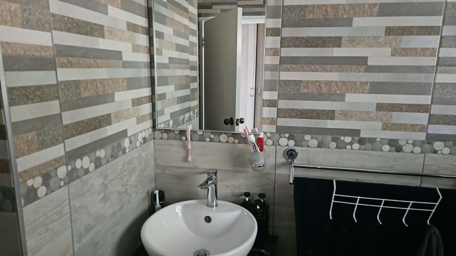  Bedroom Property for Sale in Ferryvale Gauteng