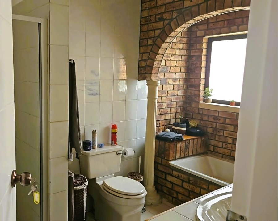  Bedroom Property for Sale in Ferryvale Gauteng