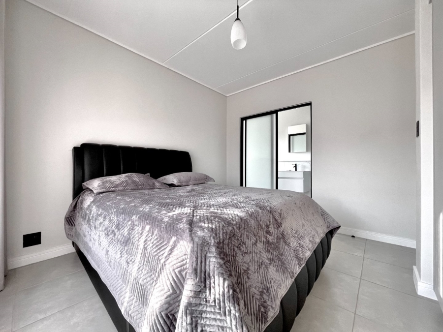 To Let 3 Bedroom Property for Rent in Waterfall Gauteng