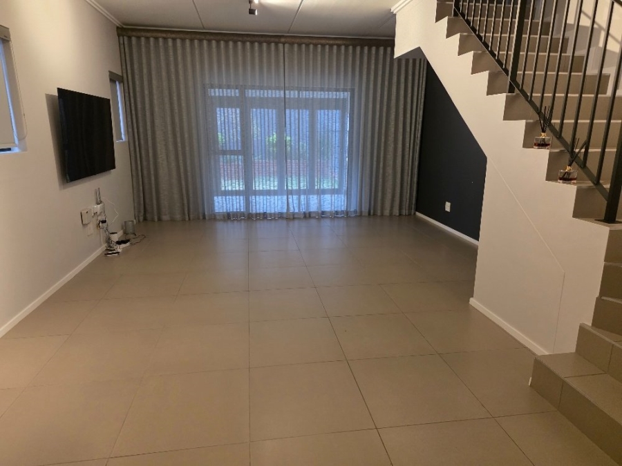 To Let 3 Bedroom Property for Rent in Bryanston Gauteng