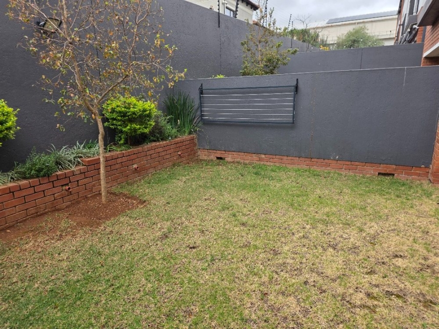 To Let 3 Bedroom Property for Rent in Bryanston Gauteng