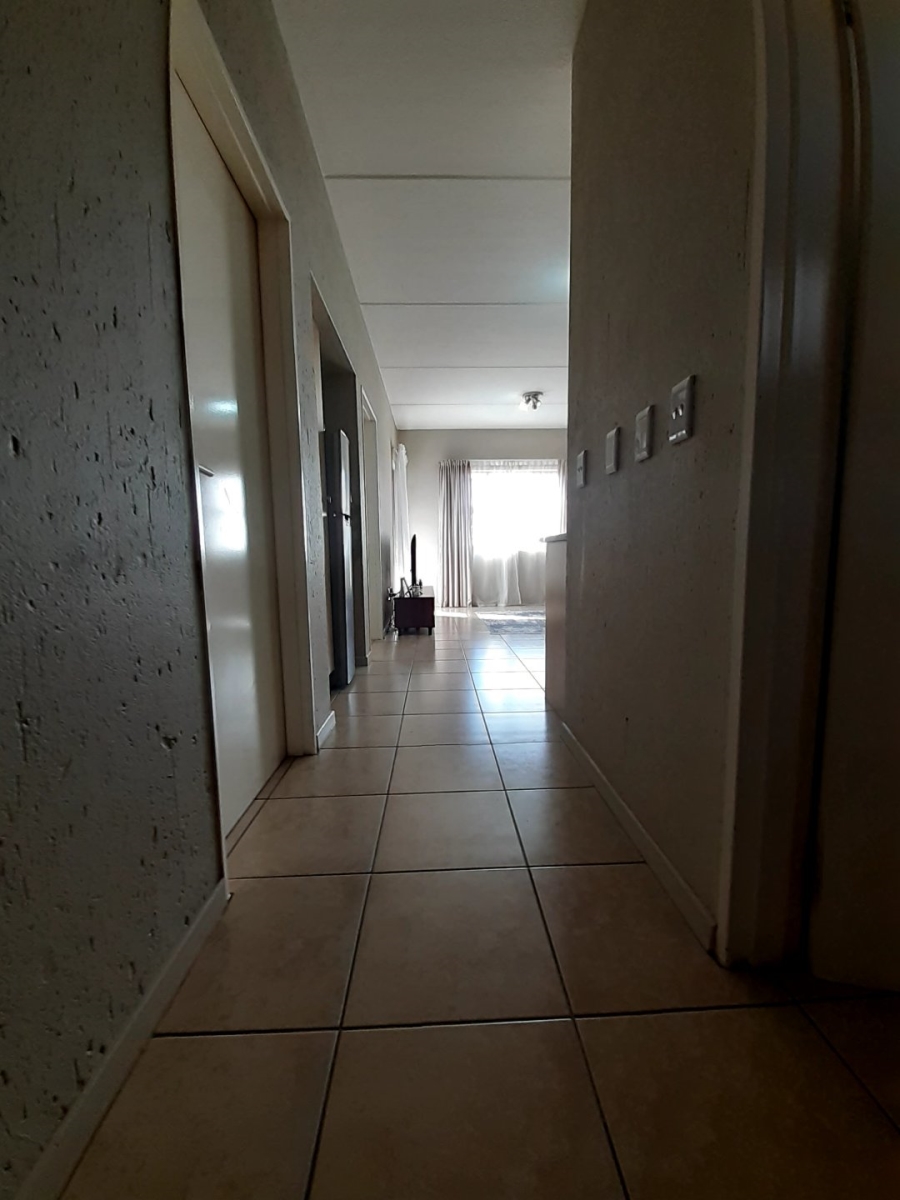 To Let 2 Bedroom Property for Rent in Ferndale Gauteng