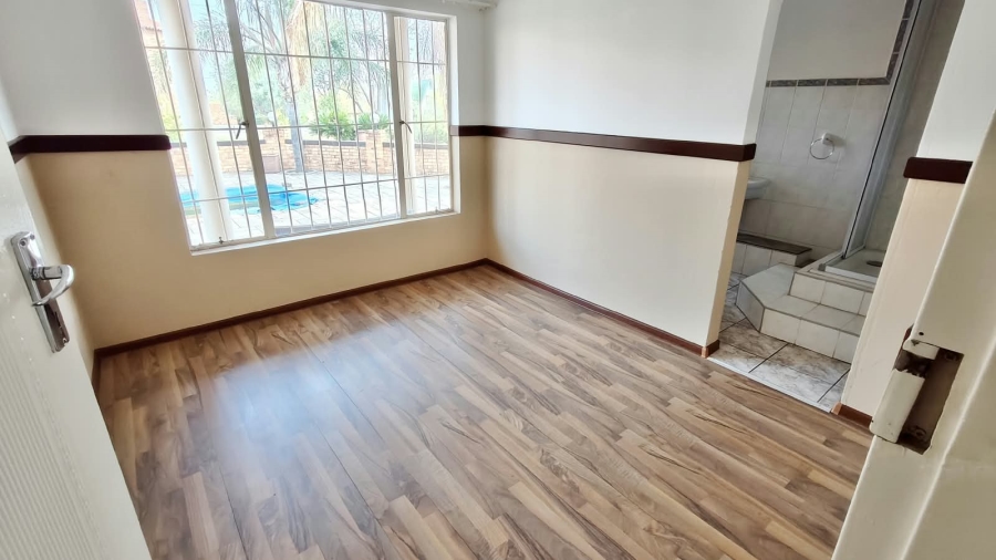 4 Bedroom Property for Sale in Vaal Marina Gauteng