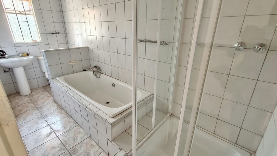 4 Bedroom Property for Sale in Vaal Marina Gauteng