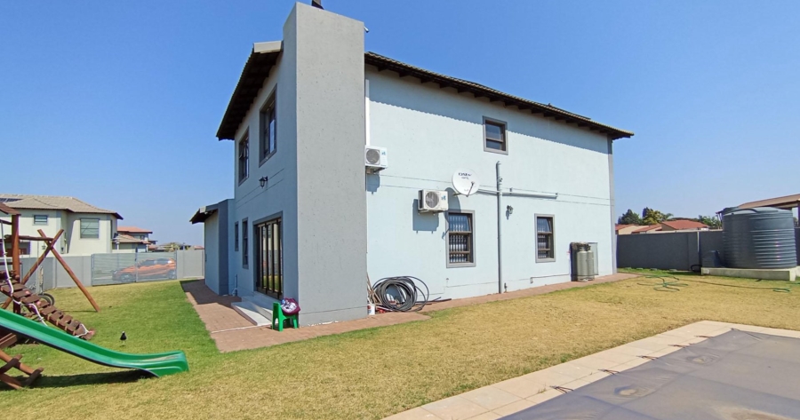 4 Bedroom Property for Sale in Halfway House Gauteng