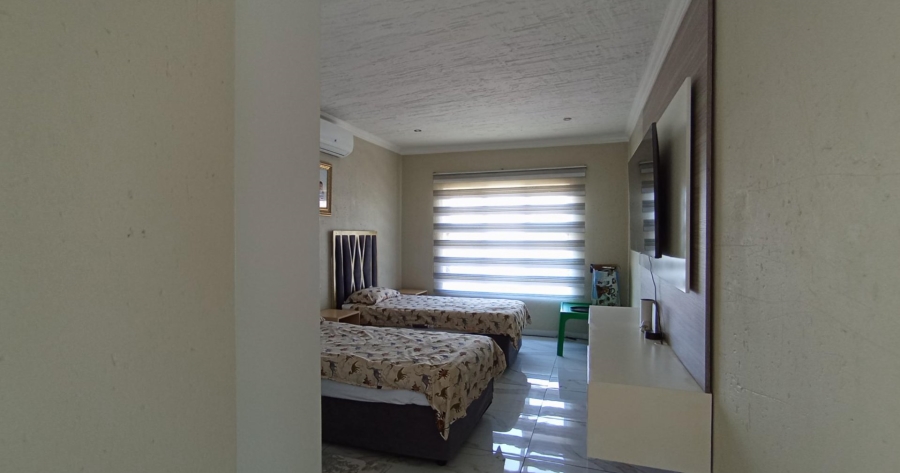 4 Bedroom Property for Sale in Halfway House Gauteng