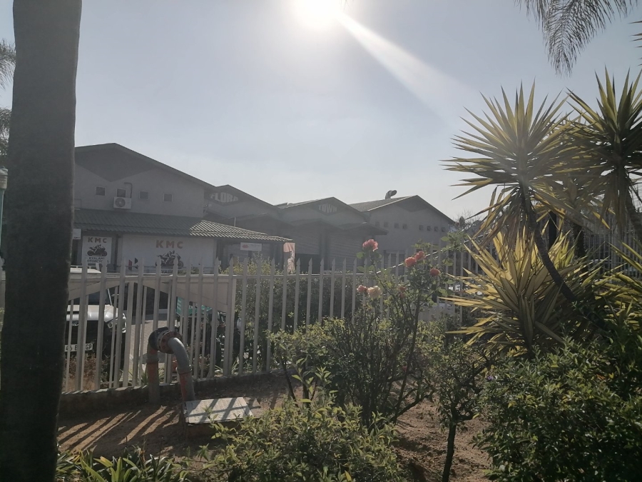 To Let Commercial Property for Rent in Barbeque Downs Gauteng