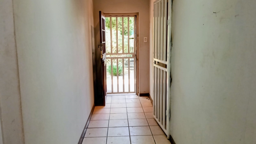 To Let 5 Bedroom Property for Rent in Reydal Gauteng