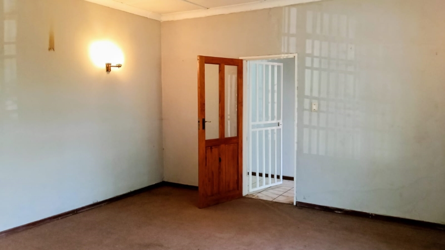 To Let 5 Bedroom Property for Rent in Reydal Gauteng