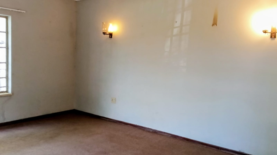 To Let 5 Bedroom Property for Rent in Reydal Gauteng