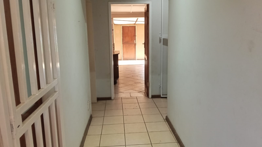 To Let 5 Bedroom Property for Rent in Reydal Gauteng
