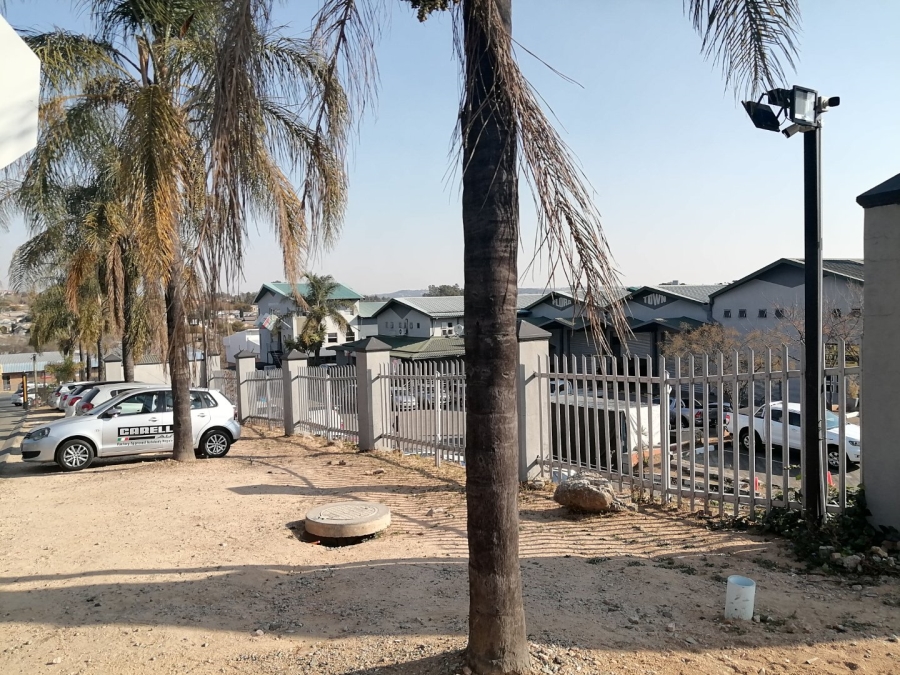 To Let Commercial Property for Rent in Barbeque Downs Gauteng