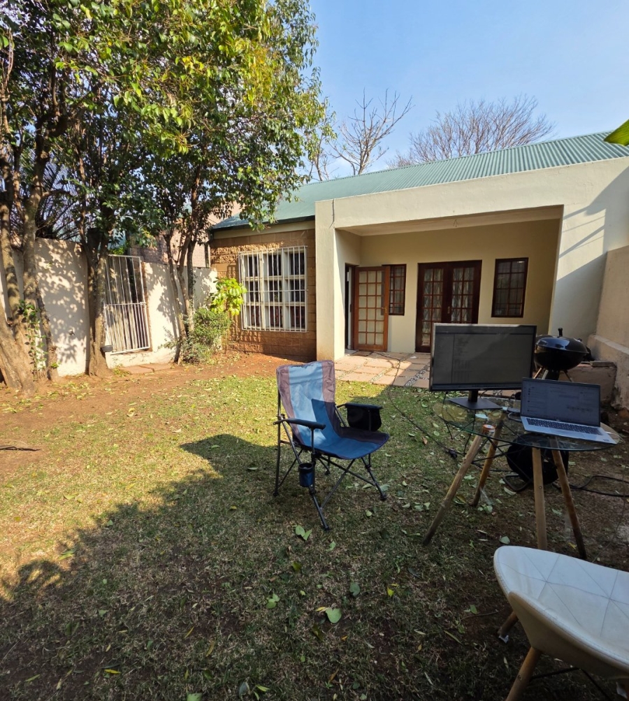 1 Bedroom Property for Sale in Vorna Valley Gauteng