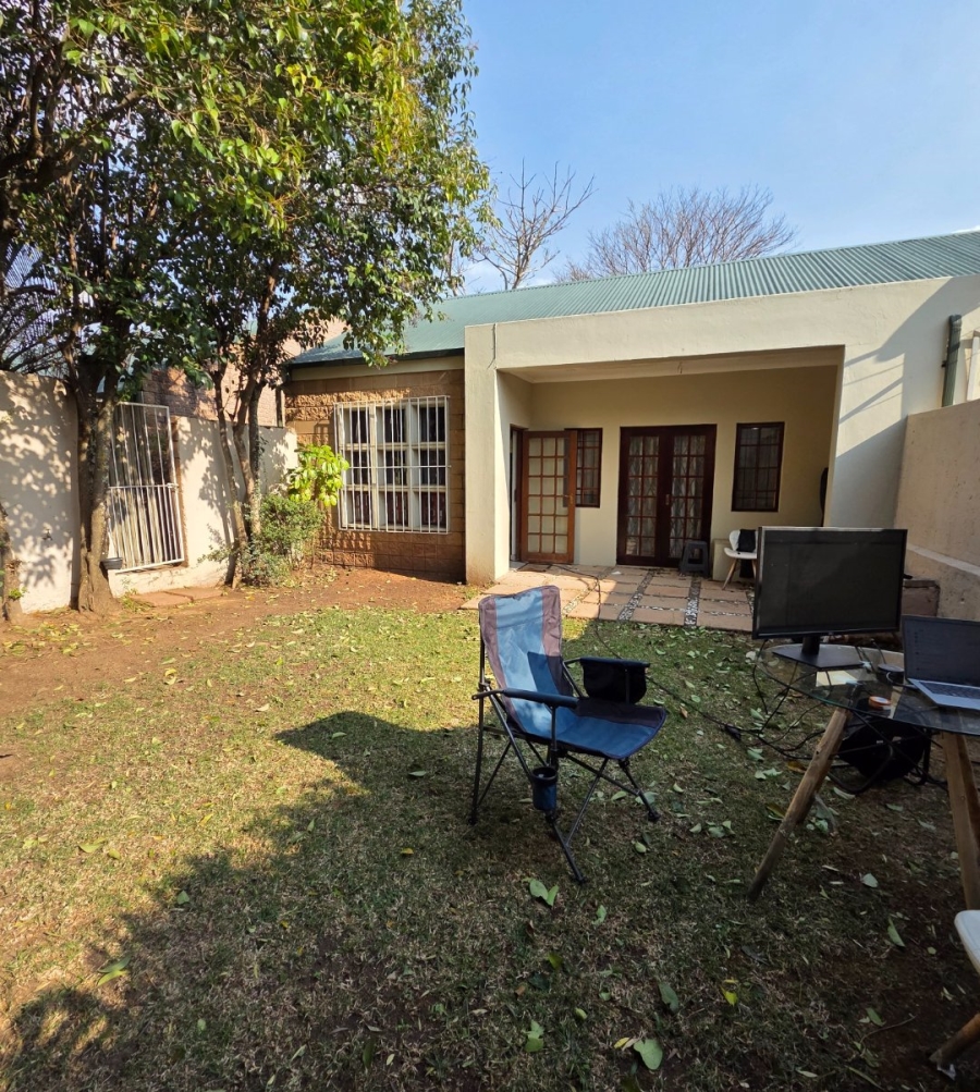 1 Bedroom Property for Sale in Vorna Valley Gauteng