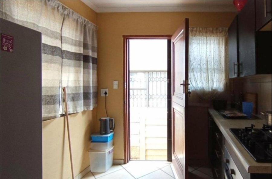 3 Bedroom Property for Sale in Noordwyk Gauteng