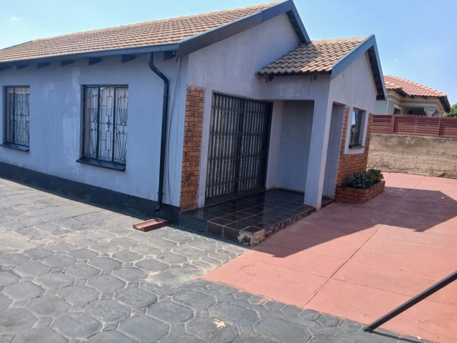 3 Bedroom Property for Sale in Vosloorus Ext 16 Gauteng