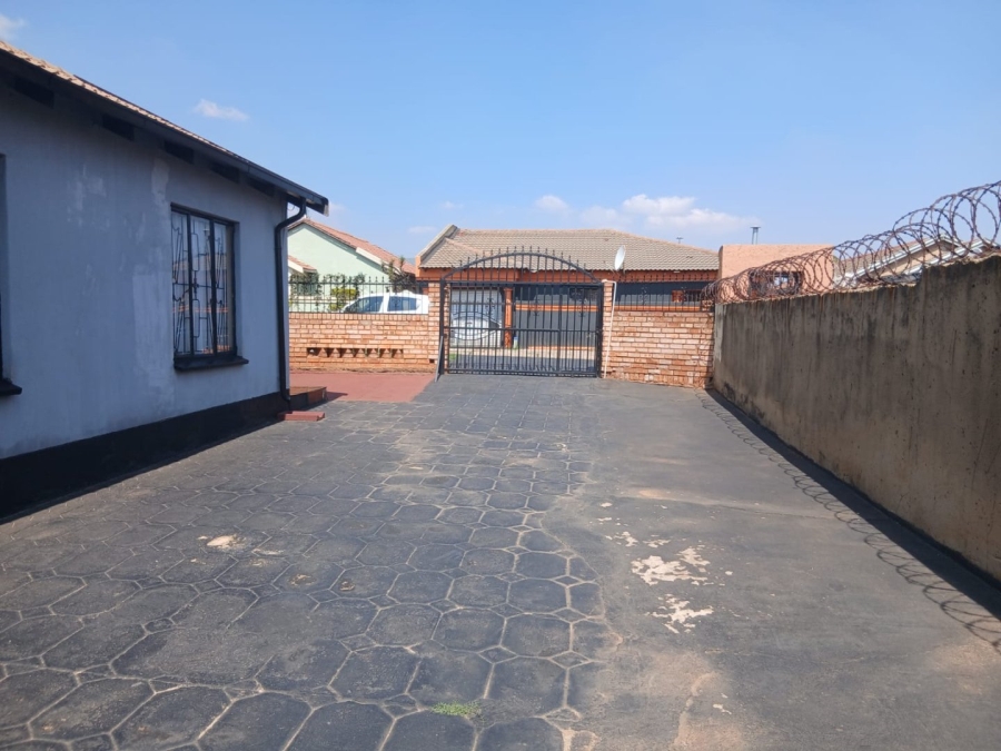 3 Bedroom Property for Sale in Vosloorus Ext 16 Gauteng