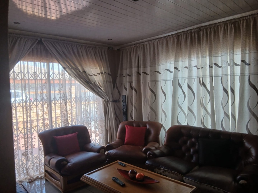 3 Bedroom Property for Sale in Vosloorus Ext 16 Gauteng