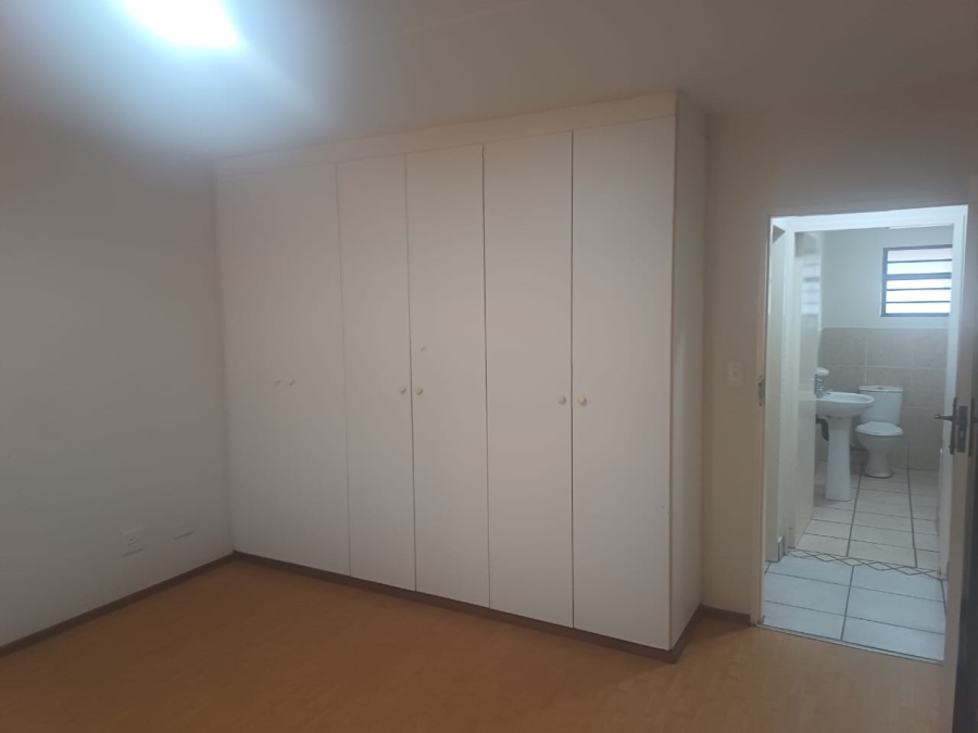 2 Bedroom Property for Sale in Eveleigh Gauteng