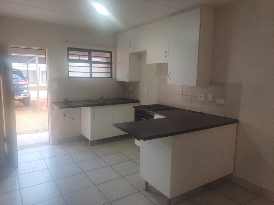 2 Bedroom Property for Sale in Eveleigh Gauteng