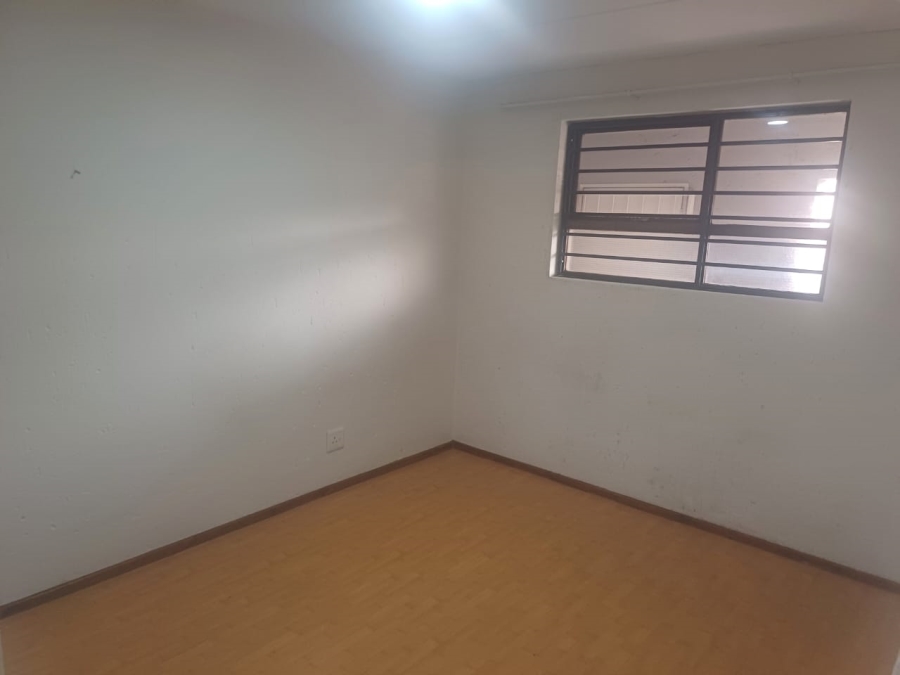2 Bedroom Property for Sale in Eveleigh Gauteng