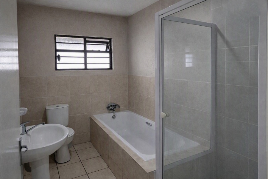 2 Bedroom Property for Sale in Eveleigh Gauteng