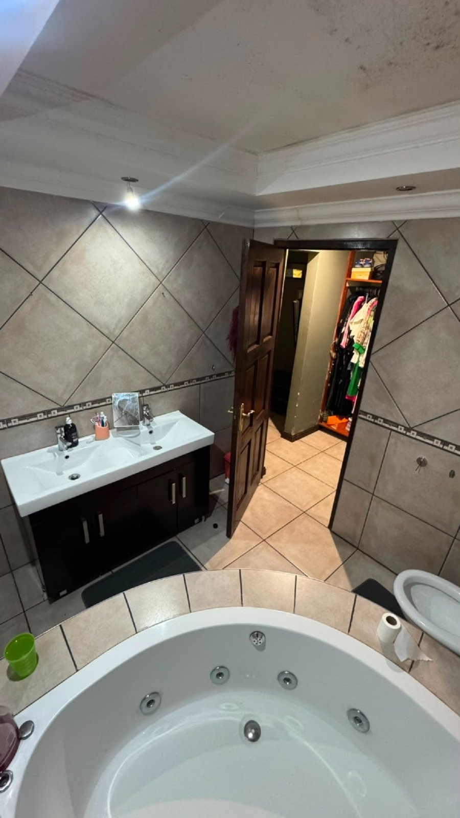 3 Bedroom Property for Sale in Crystal Park Gauteng