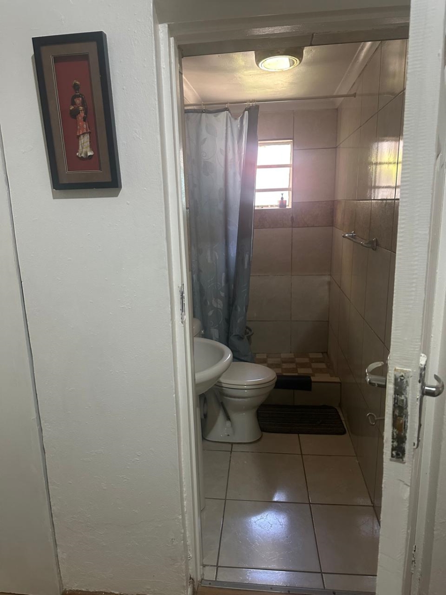 To Let 1 Bedroom Property for Rent in Sandton Central Gauteng