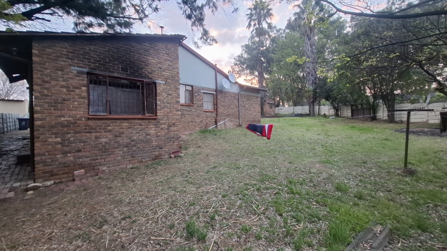 4 Bedroom Property for Sale in Lombardy West Gauteng