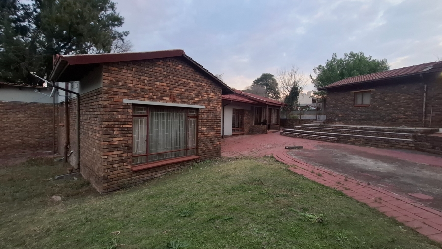 4 Bedroom Property for Sale in Lombardy West Gauteng