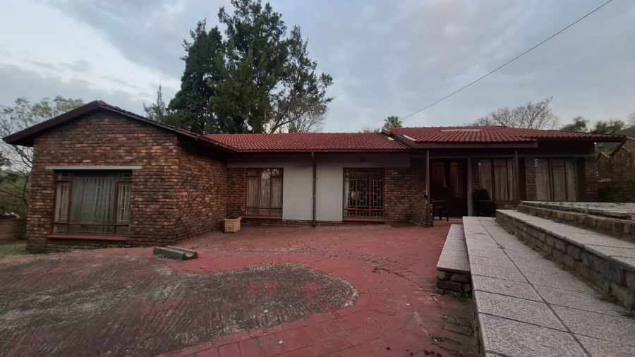 4 Bedroom Property for Sale in Lombardy West Gauteng