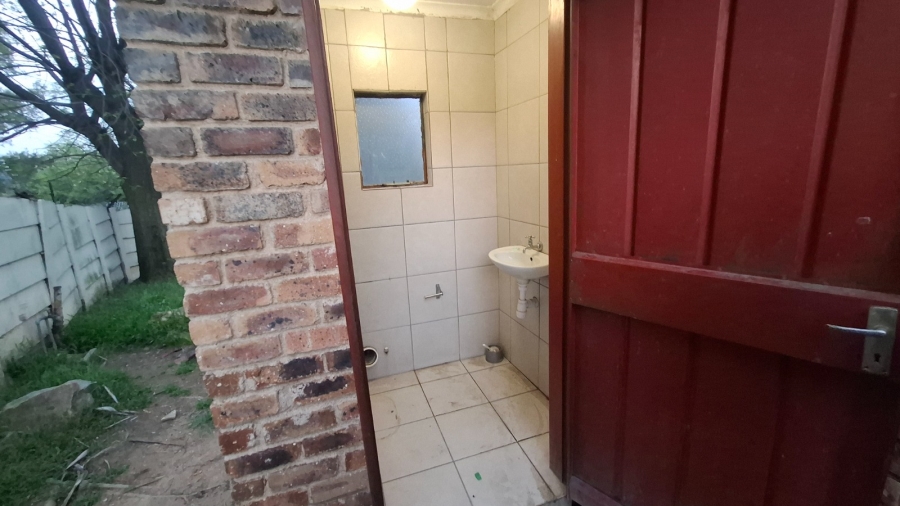 4 Bedroom Property for Sale in Lombardy West Gauteng