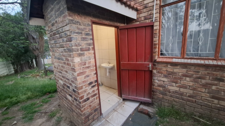 4 Bedroom Property for Sale in Lombardy West Gauteng